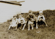Lulu Pearl holding Myrtle, William ES, W Herbert, and William P. Gamblin